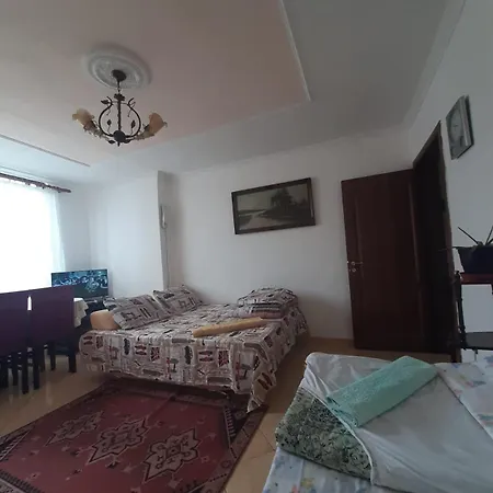Genti * Tirana